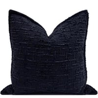 غطاء وسادة أسود