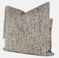 غطاء وسادة بيج انيق