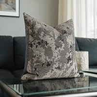 غطاء وسادة رمادي انيق