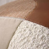 غطاء وسادة اوف وايت وبني بعدة خامات