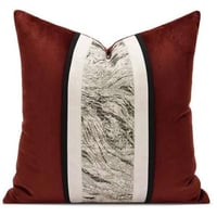 غطاء خدادية أحمر بتفاصيل رخامية أنيقة