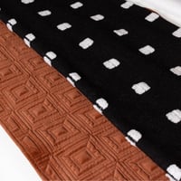 مجموعه مميزة من اغطيه الوسائد ( اورنج ، ابيض واسود...