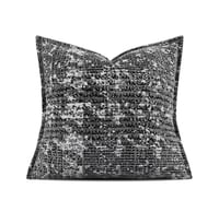 مجموعه مميزه من اغطيه الوسائد باللون الاورنج