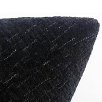 غطاء وسادة اسود