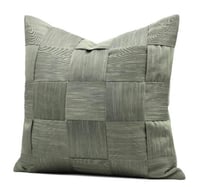 غطاء خدادية أخضر فاتح بتصميم عصري أنيق