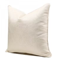 غطاء وسادة انيق باللون السكري