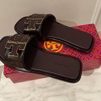 Tory burch