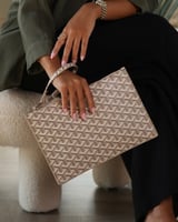 شنطة كلتش نسائية بلون بيج