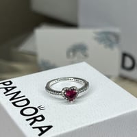 خاتم قلب وردي فوشي وفضي بندورا فضه عيار 925