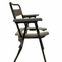 كرسي حمام بمسند ظهر وجوانب اسود 899