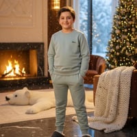 طقم شتوي أخضر فاتح La