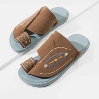 حذاء شرقي 126