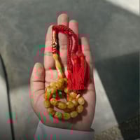 سبحة صفراء مع أبيض كركوش قطري