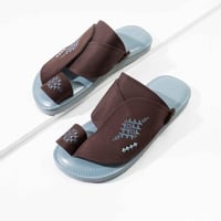 حذاء شرقي 218