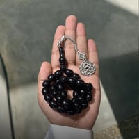 سبحة لون أسود