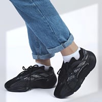 حذاء رياضي - اسود