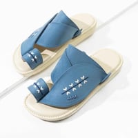 حذاء شرقي 142