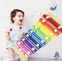 البيانو الخشبي