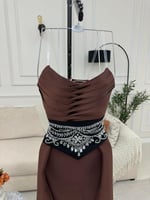 فستان سهره بني لامع الخامه تفته