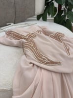 والانيق وصل السعر من واحد لين خمسه من اسمول لين ٢...