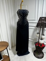 جديد لون واحد الخامه: باربي+ تفته ميكادو+ تطريز يد...