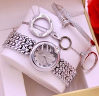 طقم ساعه وأسواره نسائية