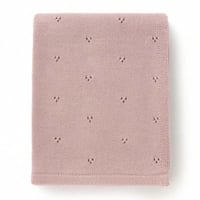 غطاء محبوك وردي