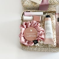 هدية أهتم بك