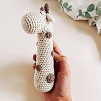 هدية الزرافة الصغيرة