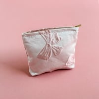 شنطة مكياج - بنك