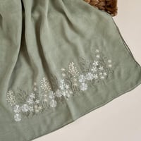 طرحة تطريز ورد