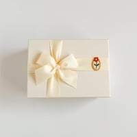 ستكر قماشي ورد احمر