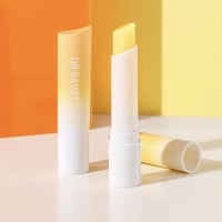 مرطب شفاه بالبرتقال