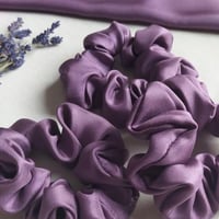 بكلة حرير لون التوت