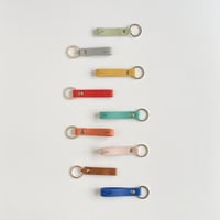 ميدالية جلد بالاسم