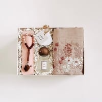 هدية رفقة صالحة