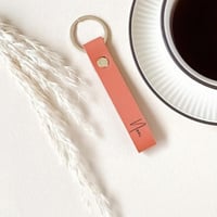 هدية أتشعبط بحلمك