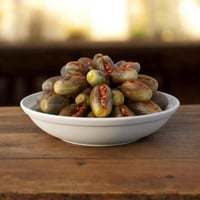 مكدوس بزيت الزيتون والجوز والفليفلة