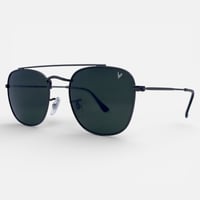 نظارة شمسية ماركة ILLAVENTE موديل LV3557 C2