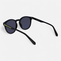 نظارة شمسية ماركة CALVIN KLEIN موديل CK 22643S 001