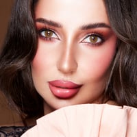 عدسات رندا حجاج من امارا جرين هازل كوليكشن 2023 -...