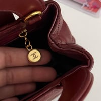 شانيل برغندي مطفي