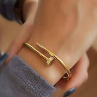 سوارة كارتير المسمار ذهبي شامل الملحقات