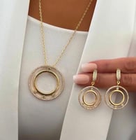 طقم بتصميم مستوحى من ميسكا جديد قطعتين ( سلسال طوي...