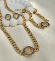 طقم بتصميم مستوحى من فيرزاتشي من ثلاث قطع ( سلسال...