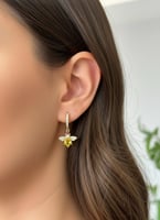 أقراط أذن بشكل نحلة مطلية ذهب. ME-060