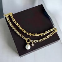 سوار مزدوج مؤلف من جنزير بتصميم مستوحى من تيفاني و...