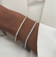 أسوارة تنس الشهيرة لون فضي او ذهبي مقاس (17cm) . M...