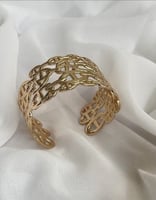 سوار مطلي ذهب تصميم مميز MB-101