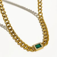 سلسلة جنزير مع حجر أخضر لون ذهبي (45cm) . MN-009
